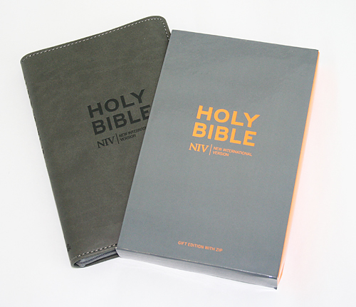NIV POCKET BIBLE WITH ZIP NIV POCKET BIBLE WITH ZIP